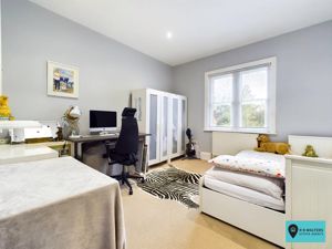 Bedroom- click for photo gallery